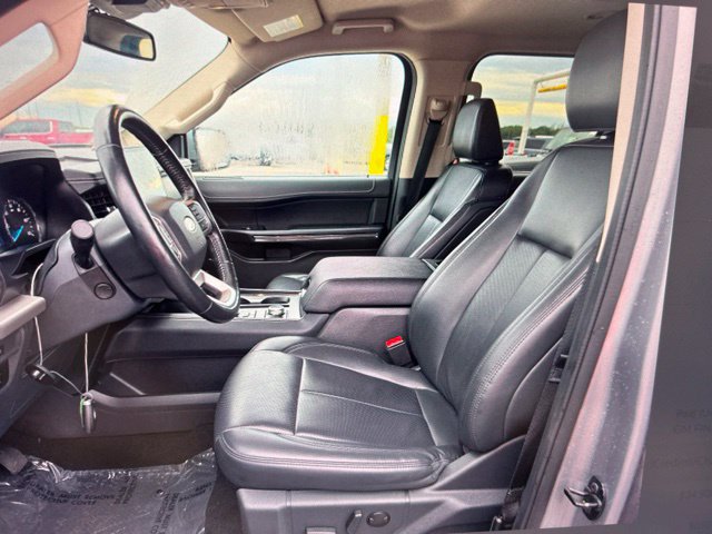 Used 2024 Ford Expedition XLT AWD/4WD image 11