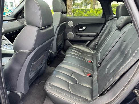 Used 2014 Land Rover Range Rover Evoque Dynamic image 10