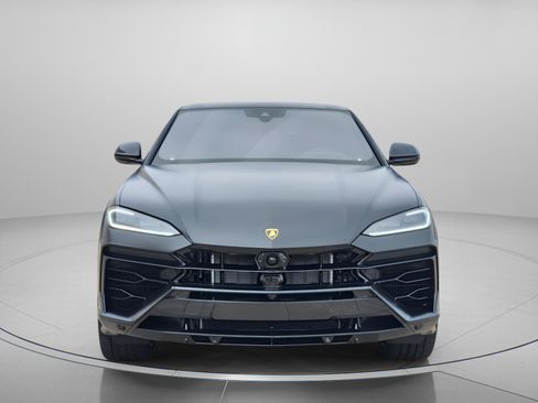 Used 2025 Lamborghini Urus SE image 4
