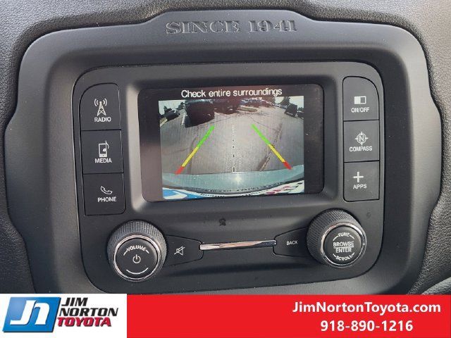 Used 2016 Jeep Renegade Trailhawk AWD/4WD image 19