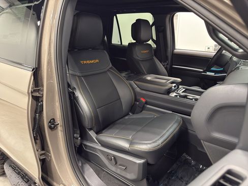 New 2026 Ford Expedition Tremor image 33