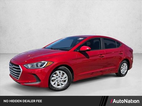 Used 2017 Hyundai Elantra SE FWD image 1