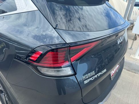 Certified 2023 Kia Sportage LX FWD image 7