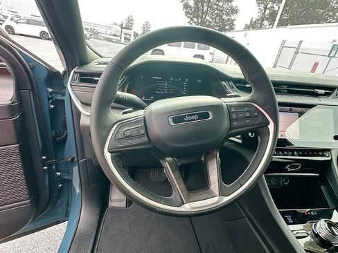 New 2026 Jeep Grand Cherokee L Limited AWD/4WD image 15
