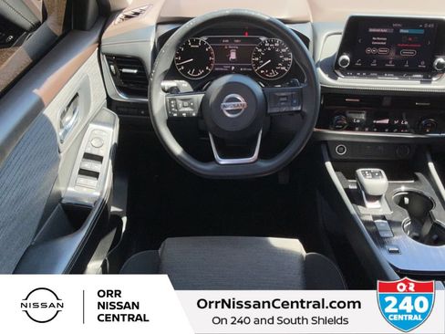 Used 2021 Nissan Rogue SV FWD image 14