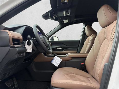 New 2026 Toyota Grand Highlander AWD Hybrid image 12