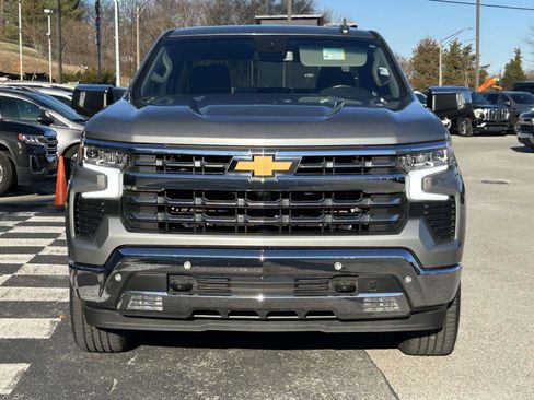 Used 2025 Chevrolet Silverado 1500 LTZ image 8