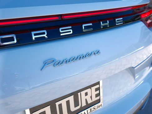 Used 2017 Porsche Panamera image 44