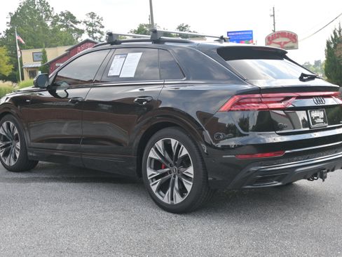 Used 2023 Audi Q8 Prestige AWD/4WD image 7