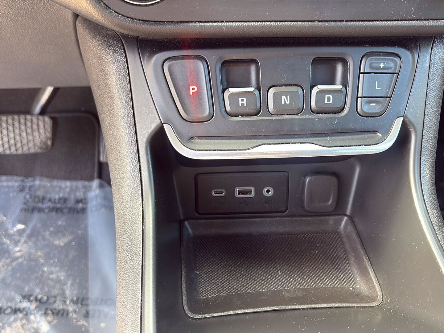 Used 2021 GMC Terrain SLE w/ Driver Convenience Package FWD image 23
