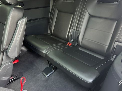 Used 2023 Volkswagen Atlas SE w/ Panoramic Sunroof Package FWD image 15