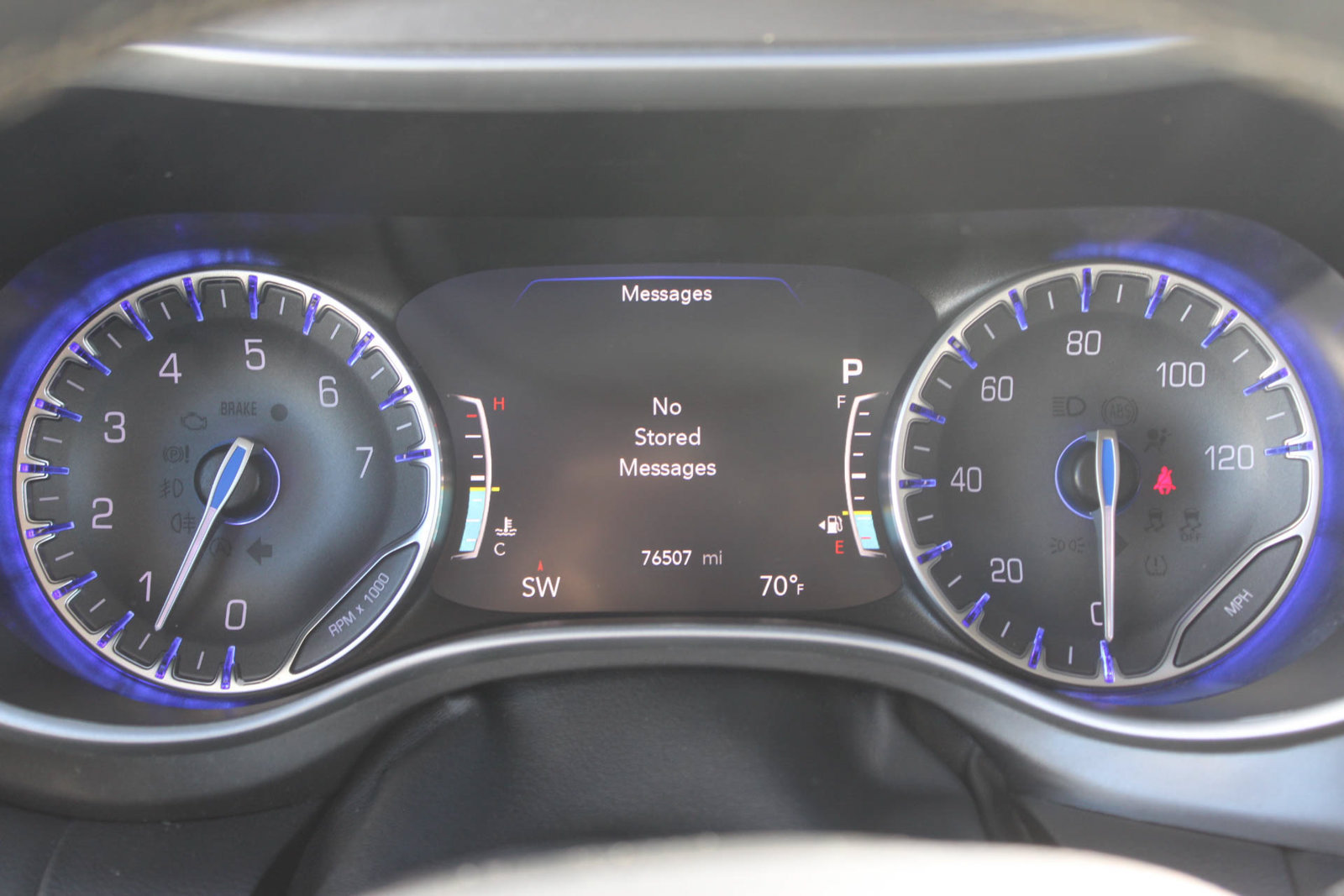 Used 2024 Chrysler Pacifica Touring-L FWD image 25