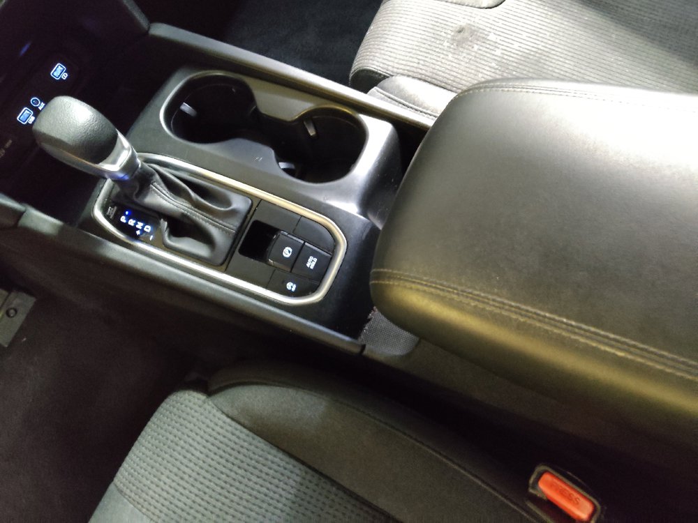 Used 2019 Hyundai Santa Fe SE FWD image 26