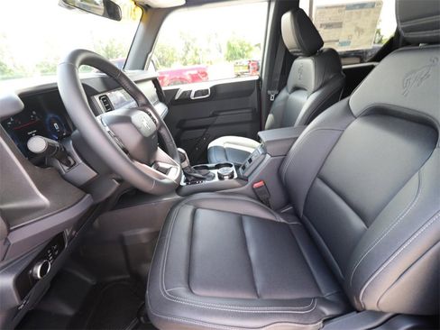 New 2025 Ford Bronco Big Bend image 2