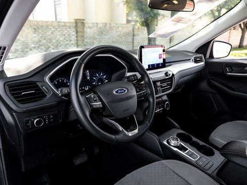 Used 2022 Ford Escape SE w/ Convenience Package image 25