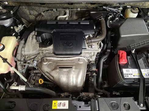 Used 2017 Toyota RAV4 XLE w/ Plus Special Value Package FWD image 28