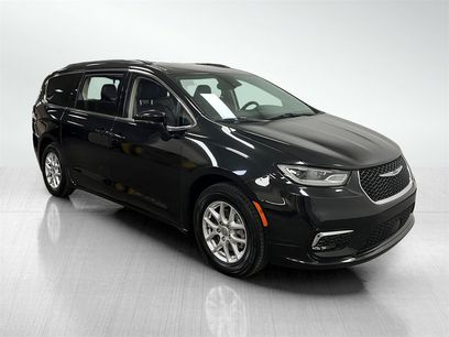 Used 2022 Chrysler Pacifica Touring-L