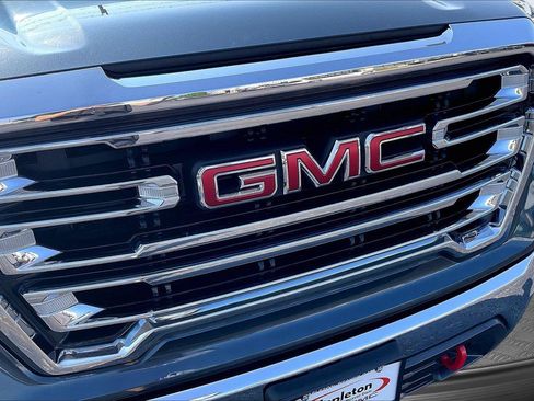 Used 2019 GMC Sierra 1500 SLT w/ SLT Premium Package AWD/4WD image 27