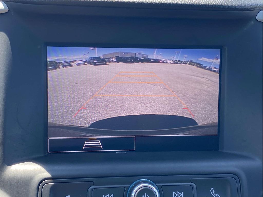 Used 2024 GMC Terrain SLE FWD image 27