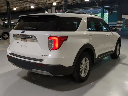 Used 2023 Ford Explorer XLT w/ Equipment Group 202A AWD/4WD image 8