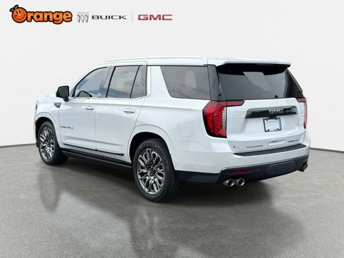Used 2023 GMC Yukon Denali Ultimate w/ LPO, Floor Liner Package AWD/4WD image 5
