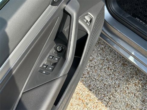 Used 2021 Volkswagen Jetta S image 23