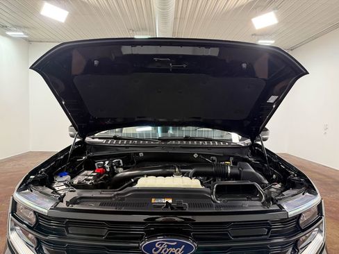 Used 2025 Ford Expedition Max Platinum w/ Driver's Package AWD/4WD image 19
