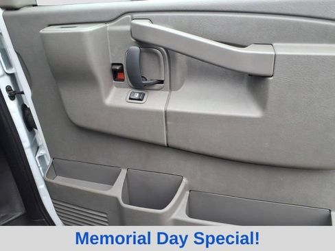 Used 2024 GMC Savana 2500 w/ Driver Convenience Package RWD image 15