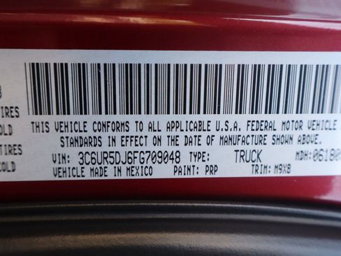 Used 2015 RAM 2500 SLT w/ Luxury Group AWD/4WD image 45