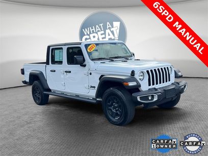 Used 2023 Jeep Gladiator Sport