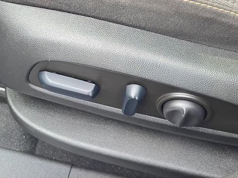 Certified 2023 Chevrolet Equinox LT AWD/4WD image 28
