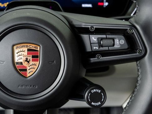 New 2026 Porsche Macan 4 Electric AWD/4WD image 11