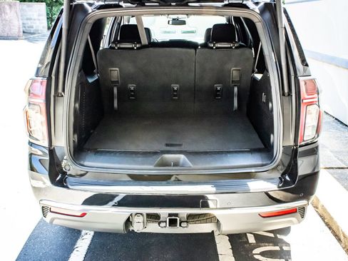 Used 2023 Chevrolet Suburban LT AWD/4WD image 21