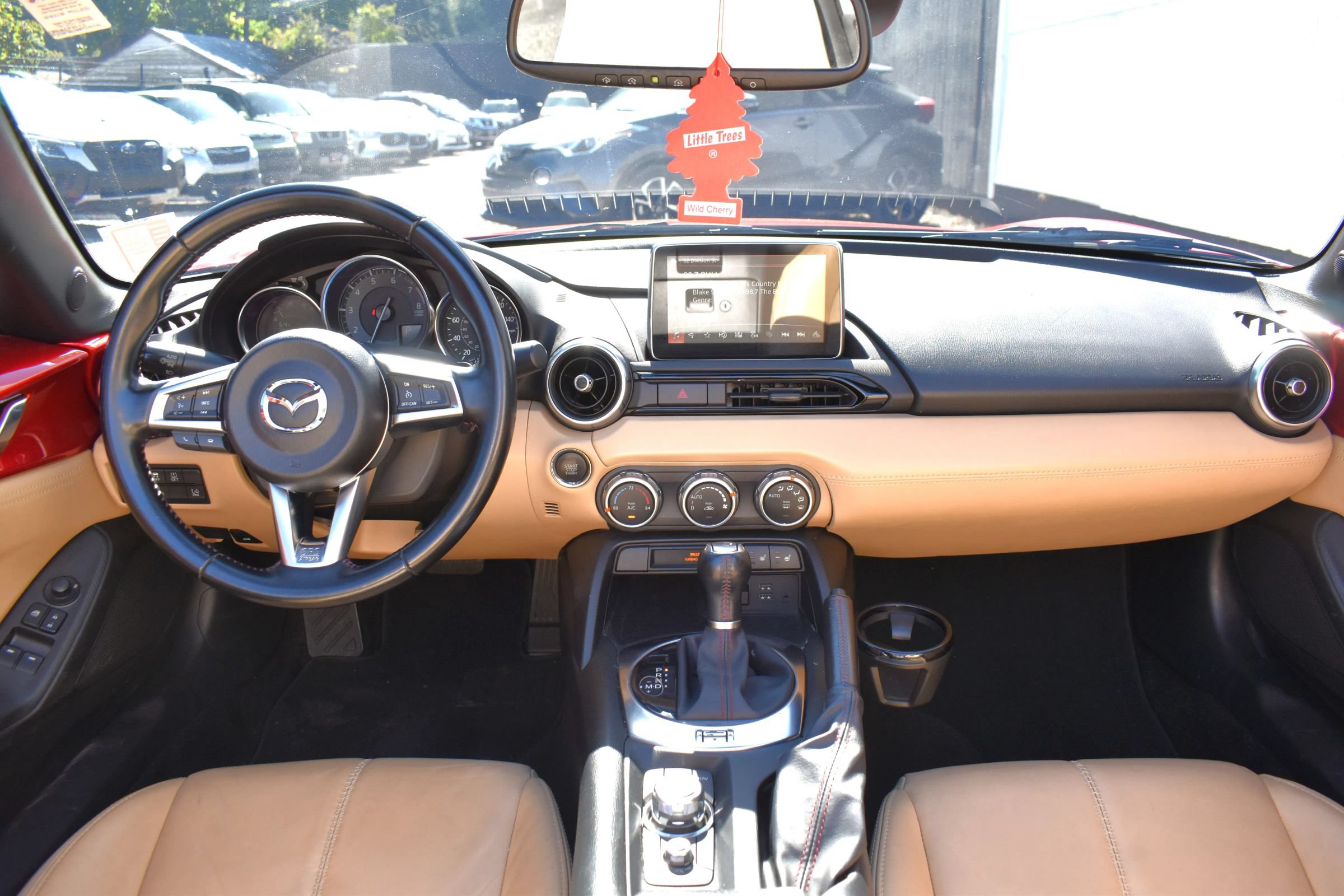 Used 2016 MAZDA MX-5 Miata Grand Touring RWD image 21