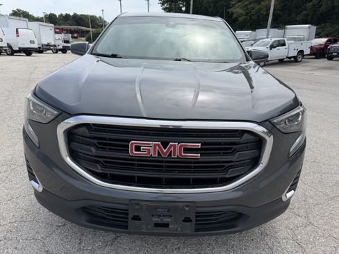 Used 2021 GMC Terrain SLE FWD image 2