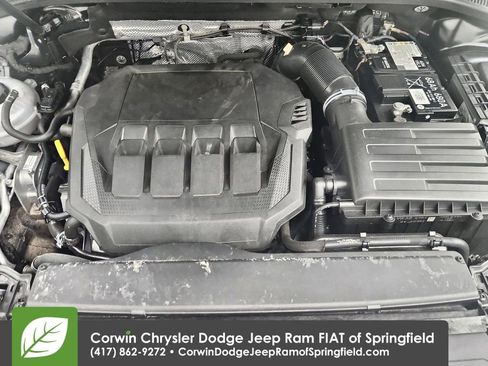 Used 2025 Audi Q3 2.0T Premium image 25