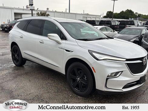 Used 2024 Buick Enclave Essence w/ Sport Touring Edition AWD/4WD image 1