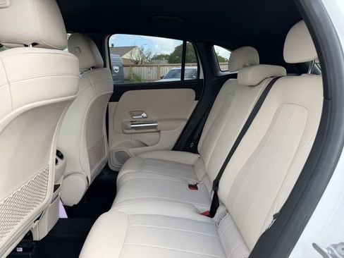 Used 2021 Mercedes-Benz GLA 250 image 17