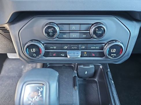 Used 2025 Ford Bronco Big Bend image 26