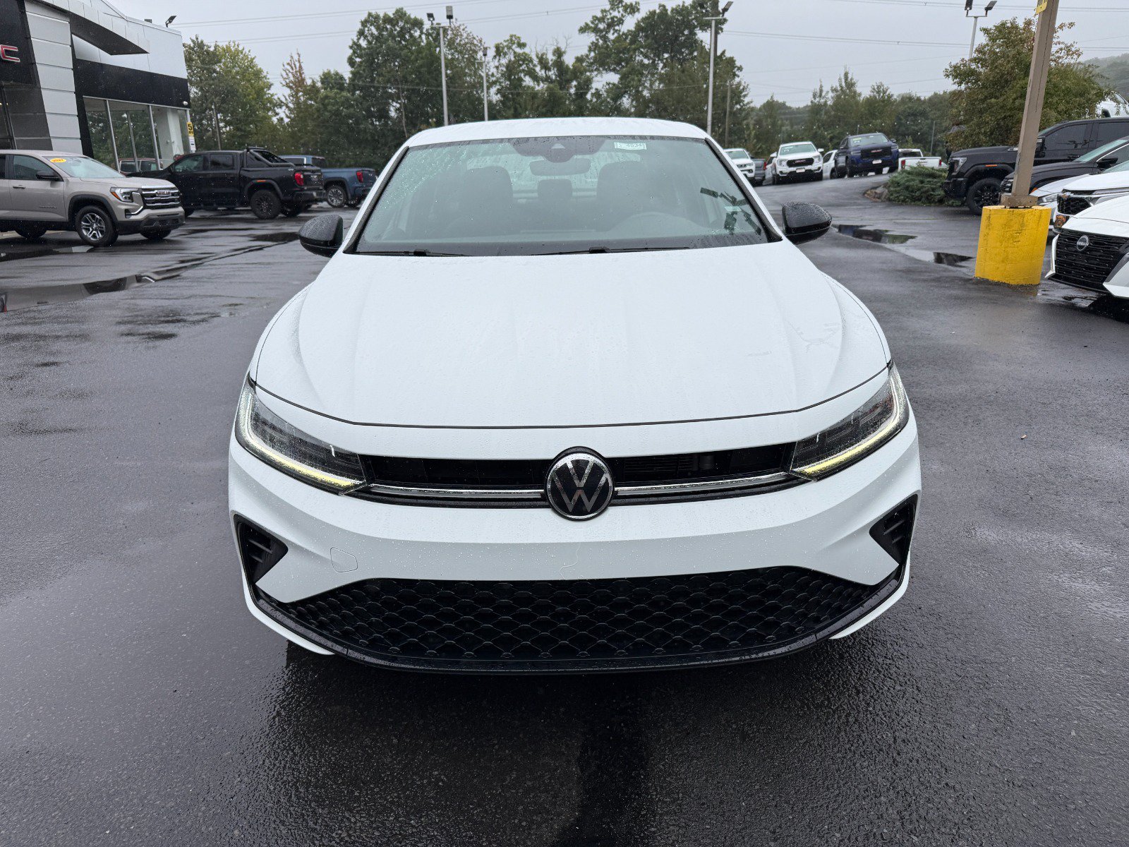 Used 2025 Volkswagen Jetta Sport FWD image 8