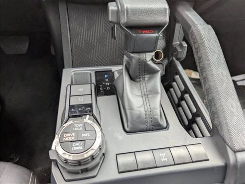 Used 2024 Toyota Tacoma TRD Off-Road image 21