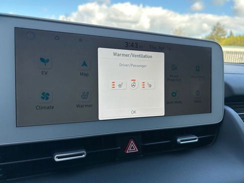 Used 2024 Hyundai Ioniq 5 SEL image 33