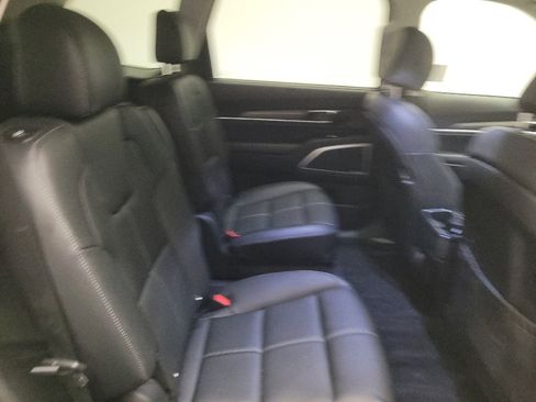 Used 2022 Kia Telluride EX w/ EX Premium Package AWD/4WD image 19