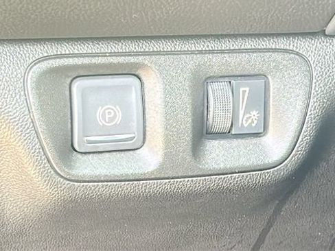 Used 2023 GMC Acadia SLE w/ Driver Convenience Package AWD/4WD image 15