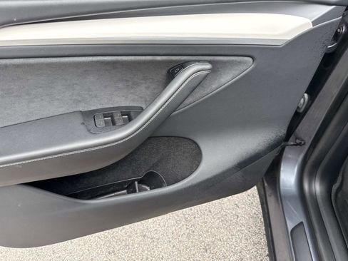 Used 2023 Tesla Model Y Long Range image 20