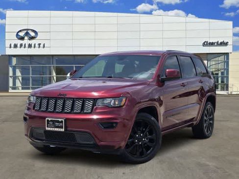 Used 2018 Jeep Grand Cherokee Altitude AWD/4WD image 1