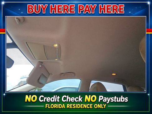 Used 2017 Nissan Pathfinder SV w/ Trailer Tow Package FWD image 11