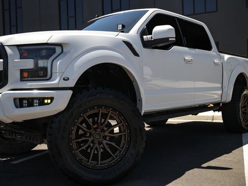 Used 2019 Ford F150 Raptor w/ Equipment Group 802A Luxury AWD/4WD image 6
