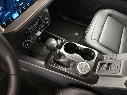 New 2025 Ford Bronco Outer Banks image 22