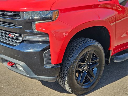 Certified 2022 Chevrolet Silverado 1500 LT Trail Boss w/ LT Trail Boss Premium Package AWD/4WD image 11